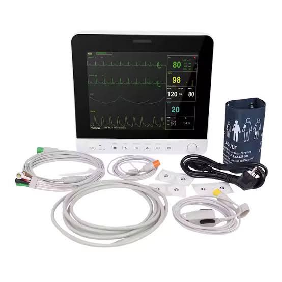 Multi-parameter patient monitor calibration being calibrated against a reference simulator